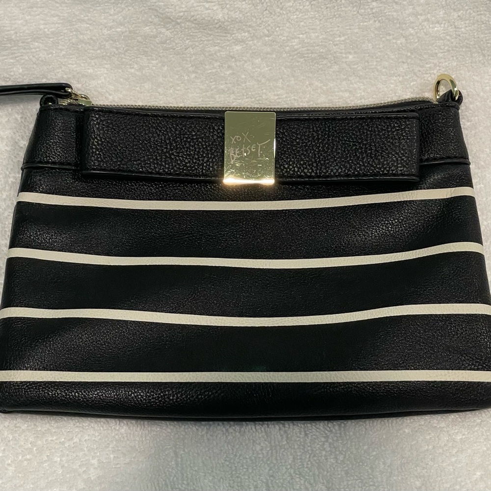 Betsey Johnson cosmetic bag